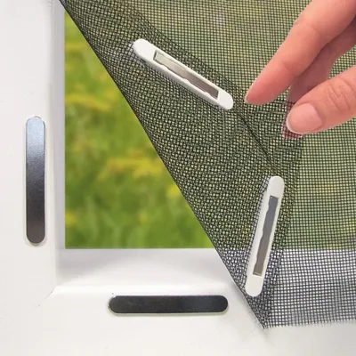 Obrázok produktu pre Omgoods – Sieťka proti komárom do okien Hoberg s magnetickým zapínaním, rozmery až 150 x 130 cm