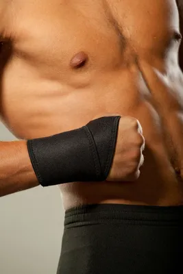 Produktbild von LOREY - Hochwertige Handbandage aus Neopren, Handgelenkbandage, Handgelenkstütze