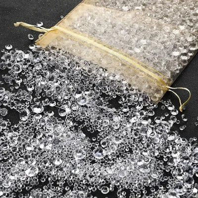 Imagen del producto de Decoración con strass de acrílico, 4000 unidades, en 3 tamaños, color blanco, para decoración de mesas y jarrones