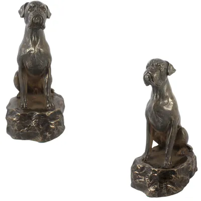 Zdjęcie produktu dla Art-Dog Statuetka dekoracyjna – Bokser IV – na białej drewnianej podstawie