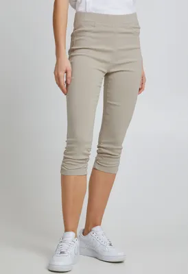 Produktbild von b.young BYKEIRA BYDIXI Damen Capri Jeans Hose Stoffhose mit Stretch und Raffung Eingrifftasche Gesäßtasche Viskosemischung Slim fit