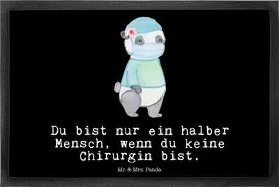Produktbild von Mr. & Mrs. Panda fußmatte Chirurgin Herz 40 x 60 cm - Schwarz - Geschenk, Krankenhaus, Gummimatte, Fußabstreifer, Lustig, Fußabtreter, Witzig, Ärztin, Spruch