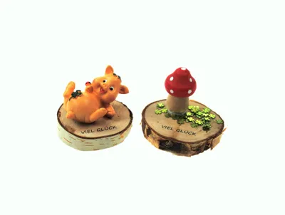 Produktbild von Glücksbringer \Viel Glück\" auf Holz ( Pilz oder Schwein) 1 Stück"