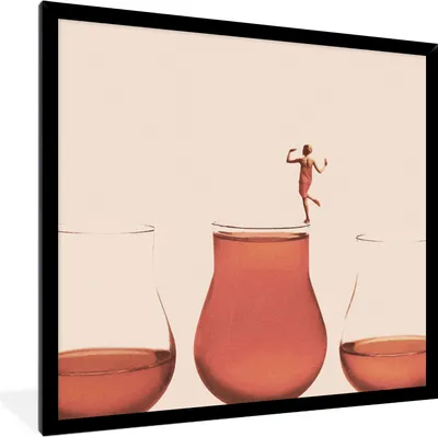Produktbild von MuchoWow® Gerahmtes Poster Frau - Wein - Jahrgang 40x40 cm - Poster mit Schwarzem Bilderrahmen Wandposter Rahmen Foto Bilder - Mit Rahmen - Wanddekoration Schlafzimmer