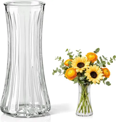 Productafbeelding van Glazen vaas met ribbels, 20 cm hoog, geschikt voor bloemen