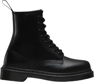 Produktbild von Kaufen Sie die Dr. Martens 1460 Mono Smooth Schwarz bei Kicksshop. Robuster schwarzer Damenstiefel mit komplett schwarzer AirWair-Sohle und ikonischem Design.