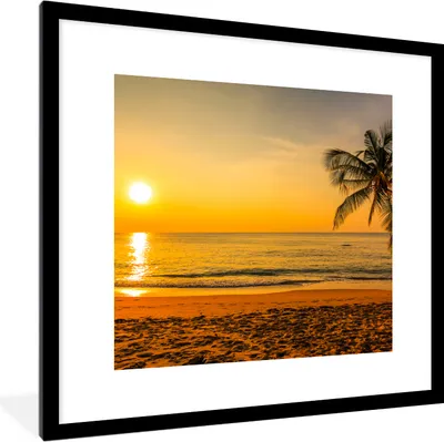 Produktbild von MuchoWow® Gerahmtes Poster Palme - Strand - Sonnenuntergang - Meer 40x40 cm - Poster mit Schwarzem Bilderrahmen Wandposter Rahmen Foto Bilder - Poster - Plakat im Rahmen