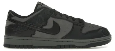 Produktbild von Nike Dunk Low Black Roses (Women's) - EU 44