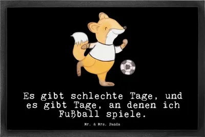 Produktbild von Mr. & Mrs. Panda fußmatte Fuchs Fußball spielen 40 x 60 cm - Schwarz - Geschenk, Schmutzfangmatte, Bolzen, Bodenvorleger, Gummimatte, abstreifer, Soccer, Bolzplatz