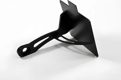 Obrázek produktu pro Boční držák poznávací značky ZIEGER kompatibilní s modely Victory Cruiser