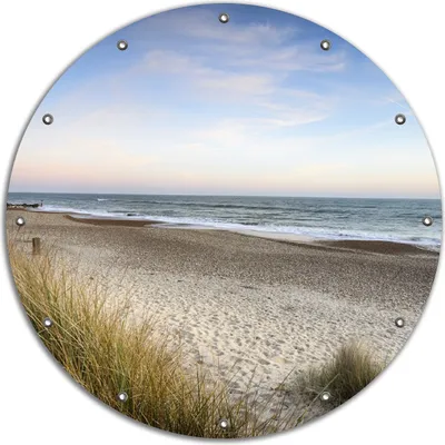 Produktbild von Wallario rundes Outdoor-Poster für Garten oder Balkon, Motiv Strandspaziergang im Urlaub an der Ostsee, 90 cm Durchmesser