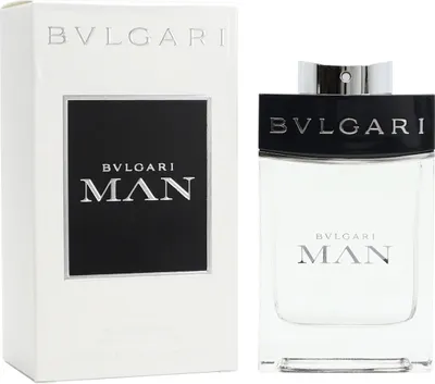 Bvlgari Man Eau de Toilette 100 ml, klarer Glasflakon mit schwarzem Verschluss neben weißer Originalverpackung mit silberner Schrift.