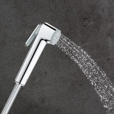 Immagine prodotto di Set GROHE Vitalio Trigger Spray 30 con doccetta e supporto a muro, 1 tipo di getto, cromato