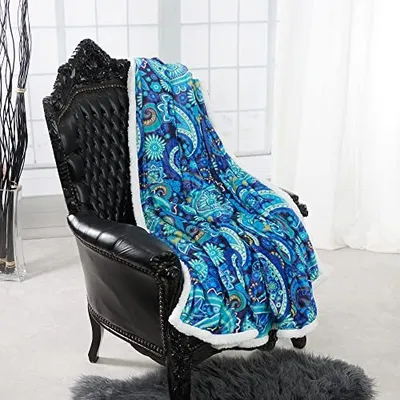 Produktbild von HOME DREAM farbbrillante Paisley Kuscheldecke Decke Tagesdecke Wohndecke Sofadecke Sherpadecke 150x200 cm, türkis