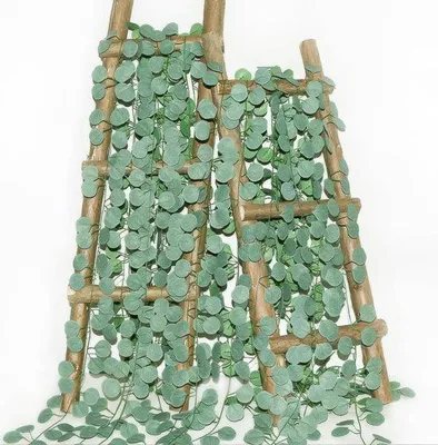 Produktbild von Ibenzoa® Künstliche Eukalyptus-Girlanden Set – 6 Stück à 210 cm (gesamt 31,5 m), Blatt Ø ca. 4 cm, Deko für Innen & Außen, ideal für Hochzeit & Party