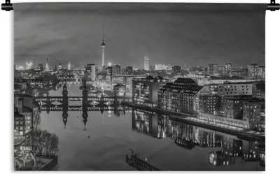 Produktbild von MuchoWow® Wandteppich Wandbehang Berlin - Fluss - Schwarz - Weiß 60x40 cm Tapisserie Dekoration Wandtuch - Wanddekorationen