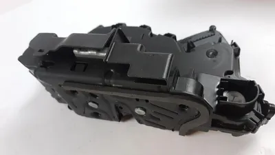 Zdjęcie produktu dla Oryginalny zamek drzwi Volkswagen, numer części: 5TB837015C