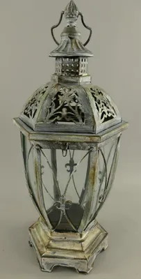 Produktbild von Casa Padrino Jugendstil Laterne Antik Silber 25 x 25 x H. 58 cm - Metall Tischlaterne mit Tragegriff - Barock & Jugendstil Deko Accessoires