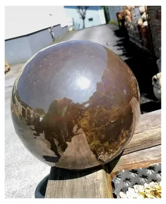 Produktbild von Kugel ø ca. 20 cm aus frostfestem Steinzeug in goldbraun glänzend glasiert für die Gartendekoration