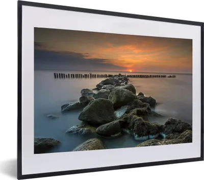Produktbild von MuchoWow® MuchoWow® Gerahmtes Poster Meer - Sonne - Steine 60x40 cm - Poster mit zchwarzem Bilderrahmen - Schlafzimmer - Plakat in Rahmen - Drucken
