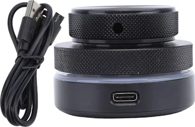 Imagen del producto de Perilla personalizable con iluminación RGB, control de volumen para pasar páginas, conexión inalámbrica de 2.4 GHz y Bluetooth, conexión mediante cable USB-C, compatible con Windows y macOS