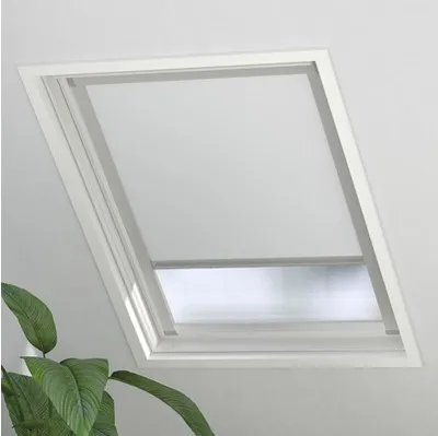 Produktbild von Dachfenster Verdunkelungsrollo geeignet für Velux Fenstergröße M08 weiß 61,4x116 cm