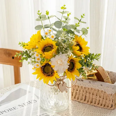 Immagine prodotto di Fiori artificiali con vaso, adatti per ambienti interni