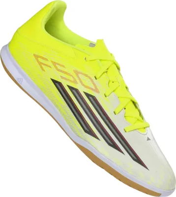 Produktbild von Adidas Errores de Foto JR9049 in TESOYE/CBLACK/LUCRED color size 42 2/3