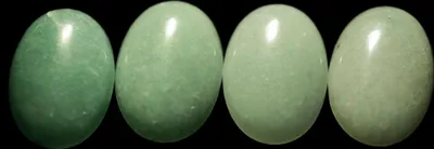 1 Wunderschöner grüne Aventurin Cabochon 25 x 18 mm Schmuckstein Klebestein