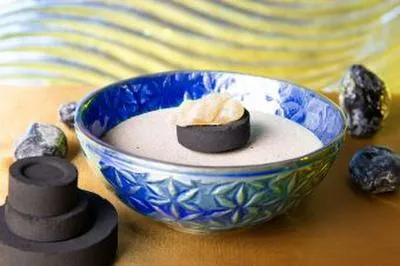 Immagine prodotto di Portaincenso - Fiore della vita blu
