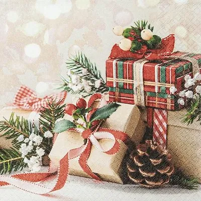 Produktbild von 20 Servietten Christmas Gifts - Dekorierte Weihnachtsgeschenke 33x33cm