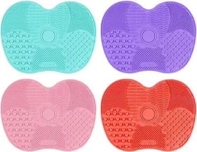 Obrázok produktu pre Sada kefiek na odličovanie – 4 ks – multifunkčné – na dôkladné čistenie a na cestovanie – v ružovej, červenej, fialovej a zelenej farbe