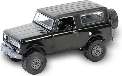 Produktbild von HARVESTER Scout 1969 schwarz aus der Serie BLACK BANDIT unter Blisterverpackung., GREEN28150-B, Maßstab1/64, GREENLIGHT