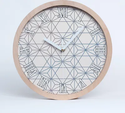 Produktbild von Holzuhr 25fi cm wanduhr - weiße Spitzen - geometrischer Hintergrund