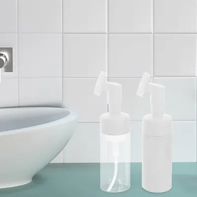 Produktbild von 4 Stück Gesichtsreinigungsbürsten mit porentiefenreinigender Bürste Leere Kosmetikflaschen 100ml 120ml Manuelle Gesichts und Nasenmassage Hautschonend und Langlebig