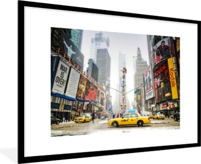 Produktbild von MuchoWow® Gerahmtes Poster New York - Taxi - Architektur 90x60 cm - Poster mit Schwarzem Bilderrahmen Wandposter Rahmen Foto Bilder - Wanddekoration - Fotos
