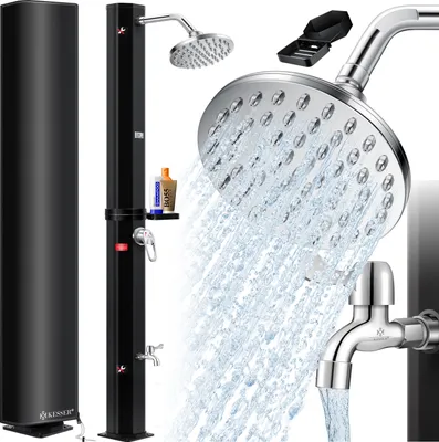 Produktbild von KESSER® Solardusche 40- 60 Liter Solar Gartendusche | warmes Wasser |  max. 60°C | Inkl. Metall-Duschablage & Schutzhaube | Pooldusche Camping| Regenduschkopf und Wasserhahn Gartenschlauch-Anschluss