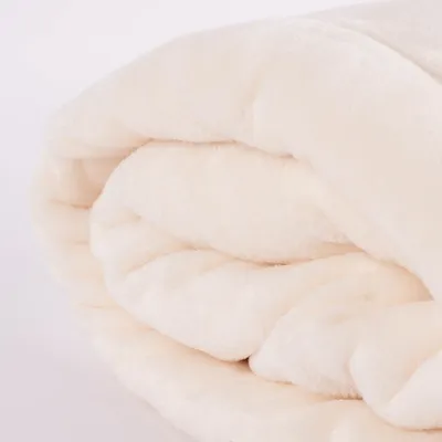 Produktbild von Große Kuscheldecke aus Microfaser einfarbig cremeweiß 180x220cm