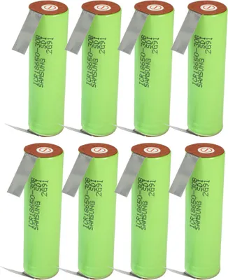 Produktbild von Trade-Shop 8x Samsung ICR18650-30B Lithium-Ion Akku mit U-Lötfahnen versetzt Industrie-Zelle 3000mAh 3,6V/3,7V 6,2A Entladestrom