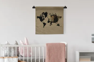 Produktbild von MuchoWow® Wandteppich Wandbehang Weltkarte - Löwe - Braun 60x60 cm Tapisserie Dekoration Wandtuch - Dekorationen - Wand Decke