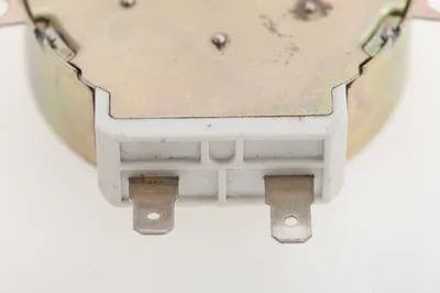Produktbild von daniplus© Drehtellermotor für Mikrowelle 220-240V, 2,5/3 rpm, Motor Drehteller