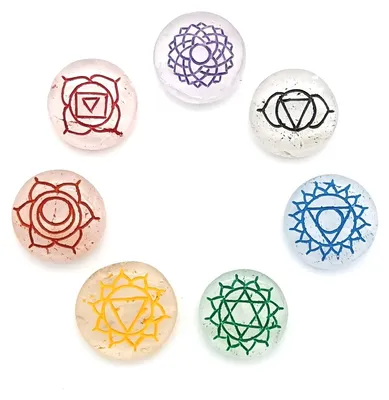 Produktbild von Bergkristall Edelsteine "Chakra" graviert/bemalt Set7, je3cm