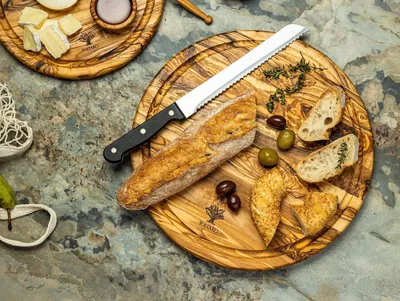 Image de Plaque ronde en bois d'olivier, Planche à viande, Planche à découper en bois, Plaques en bois, Planche à pizza, Planche à déjeuner en bois, 32 cm