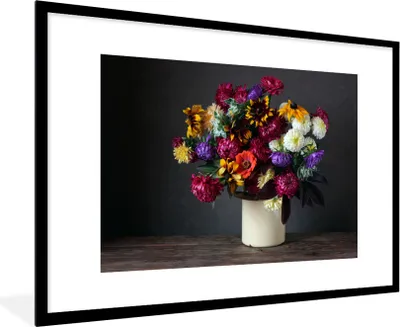 Produktbild von MuchoWow® Gerahmtes Poster Blumenstrauß - Farben - Stilleben 90x60 cm - Poster mit Schwarzem Bilderrahmen Wandposter Rahmen Foto Bilder - Wanddekoration - Fotos