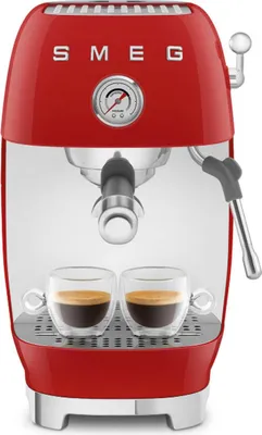 15-bar-rotkaffee-roboter - Smeg ECF03RDEU