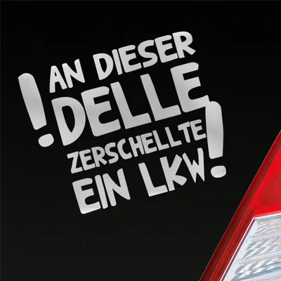 Produktbild von Auto Aufkleber An dieser Delle zerschellte ein LKW! 12,5x10 cm Silber Sticker Heckscheibenaufkleber