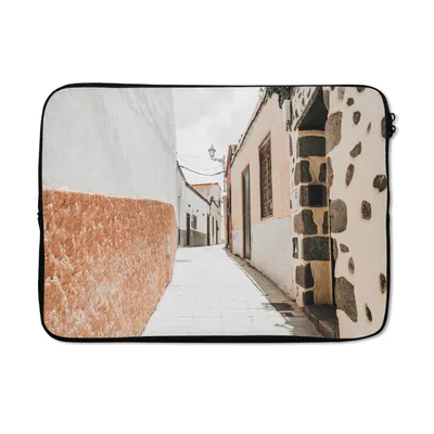 Produktbild von MuchoWow® Laptop Hülle 13 Zoll Haus - Weiß - Orange Laptoptasche - Laptophülle - Sleeve - Rundumschutz
