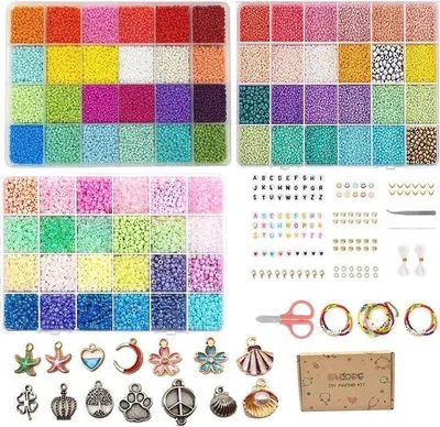 Zdjęcie produktu dla Zestaw koralików szklanych 2 mm, 3 mm i 4 mm z literami i oczkami dla dzieci