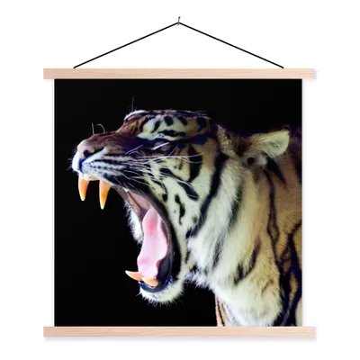 Produktbild von MuchoWow® Textilposter Tiger - Zähne - Porträt 60x60 cm mit holzfarbenen Rahmen - Wanddekoration