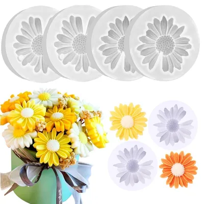 Immagine prodotto di 4 stampi in silicone a forma di margherita, fiori 3D, per la creazione di candele, saponi e altri articoli artigianali